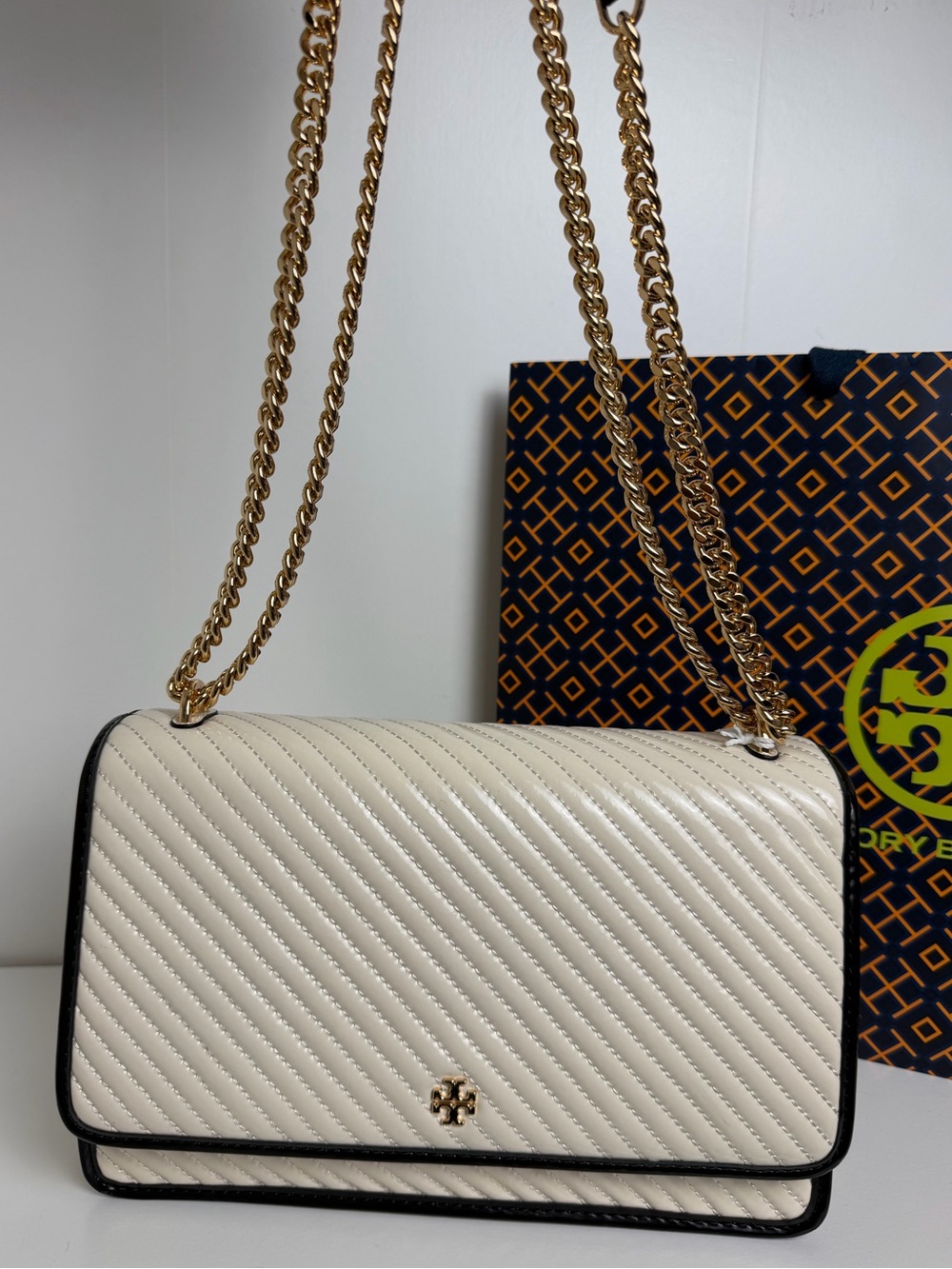 NWT Tory Burch Emerson Patent Puffy Quilted Flap Adjustable Shoulder Bag